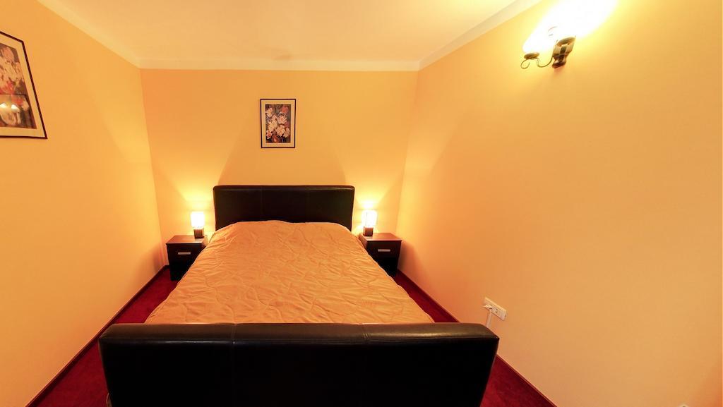 La Storia Guest House Piteşti Kültér fotó