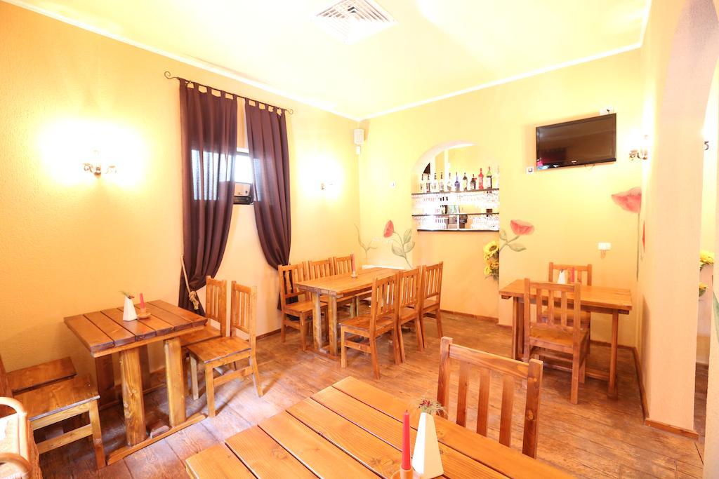 La Storia Guest House Piteşti Kültér fotó